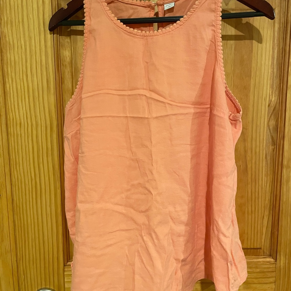 Old navy, coral tank, size L
